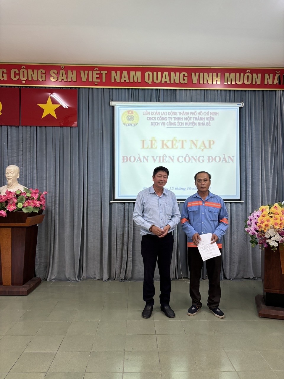 z7122647202874_77bed6ed8ca21e5e24495cf01d35f3ff